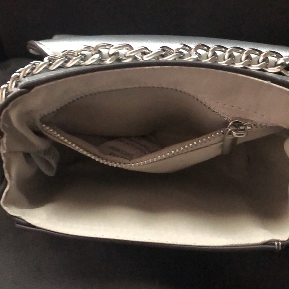 BCBG Small silver purse with chain strap. NWT! - Picture 10 of 10